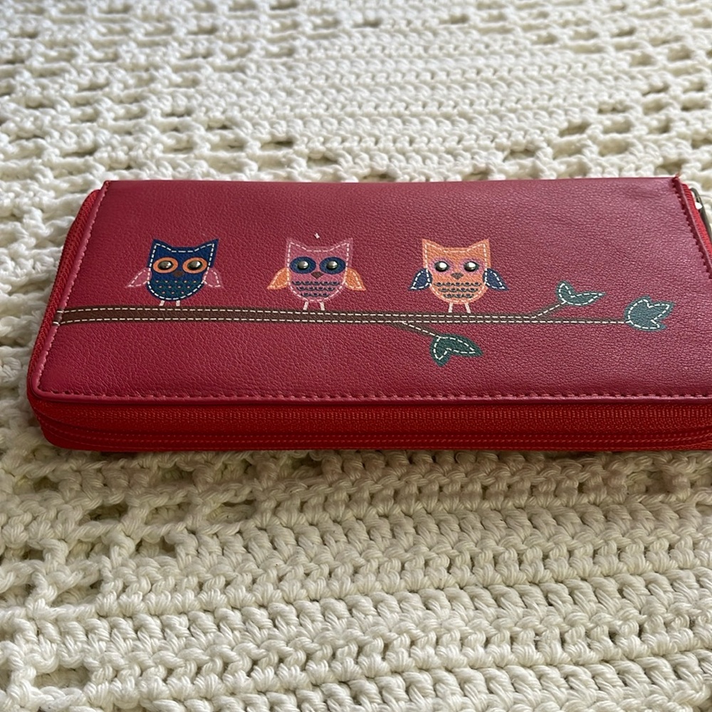 Ladies zip close RFID LEATHER wallet